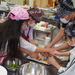 🧅地域の恵みに感謝を込めて～小学生自主活「新玉ねぎ料理づくり」を行いました～